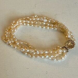 Elegant Freshwater Baroque Pearl Bracelet with Gold Clasp